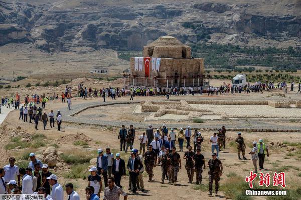 調(diào)用百度文字識別api實(shí)現(xiàn)圖文識別_原來項(xiàng)少龍的玉牌一直被趙盤帶著