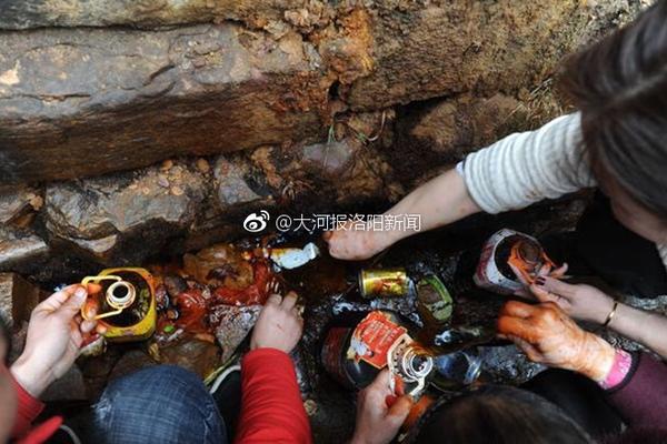 國臺(tái)辦駁斥民進(jìn)黨當(dāng)局涉臺(tái)胞申領(lǐng)大陸證件謬論