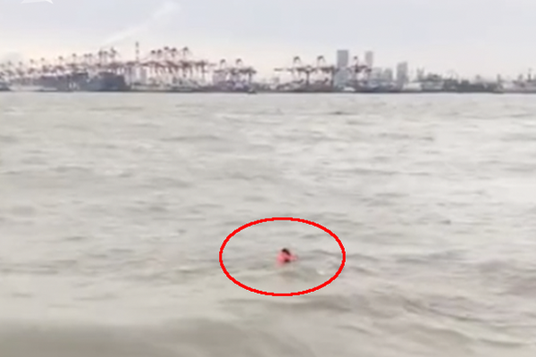 他死時口袋空空，連棺材都買不起，是誰為這位學界泰斗完成了葬禮