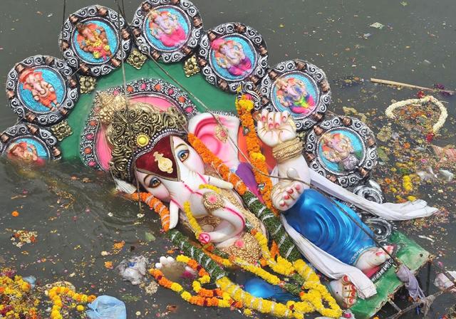 dnf007補(bǔ)丁網(wǎng)官網(wǎng)最新版_10米俄式大雪人牽手極地萌寵?伏爾加莊園打造冰雪游新地標(biāo)