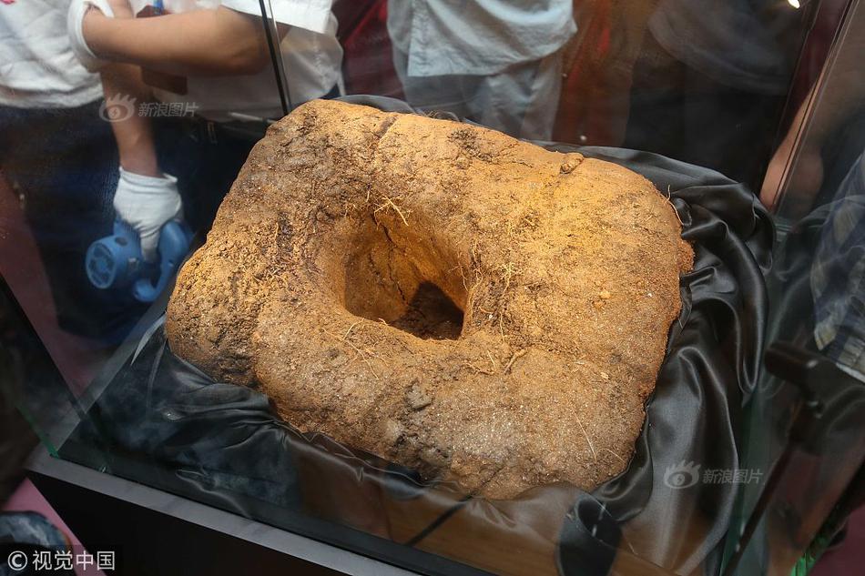 dvwa下載安裝_“傳統(tǒng)風華——凌澤欣詩詞邀請書畫家作品聯(lián)展”在合川啟幕