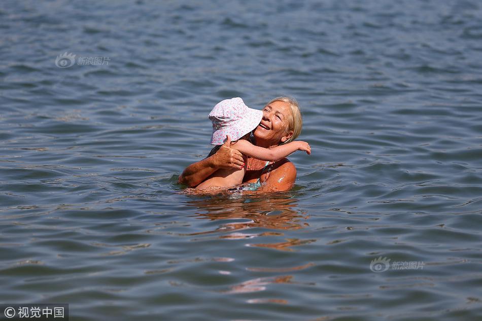 問道手游源碼完整服務(wù)端_李在明夫人教各國(guó)駐韓大使配偶制作泡菜 并現(xiàn)場(chǎng)試吃