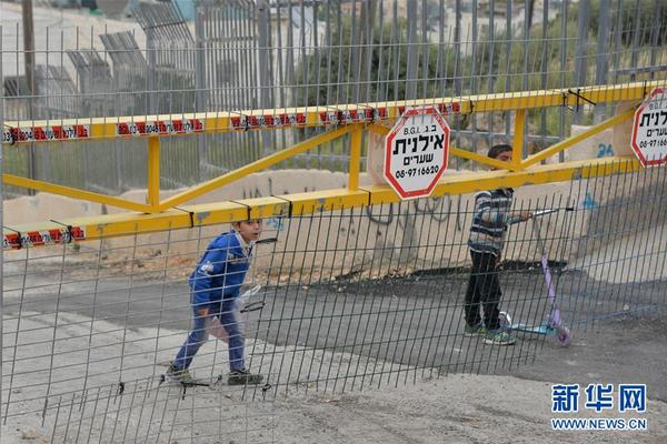 視頻偵查技戰(zhàn)法水平_蔡瀾書(shū)法作品展現(xiàn)獨(dú)特風(fēng)格，作品引發(fā)熱議