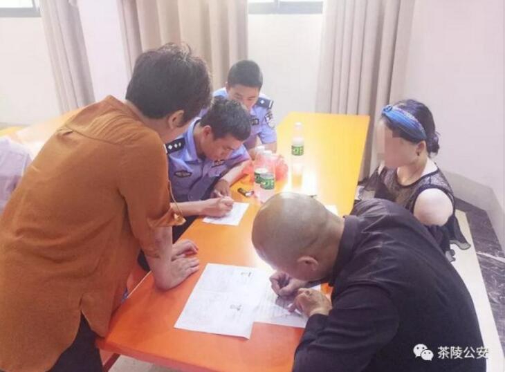 網(wǎng)站作業(yè)設(shè)計_中央經(jīng)濟工作會議向世界遞出“機遇清單”